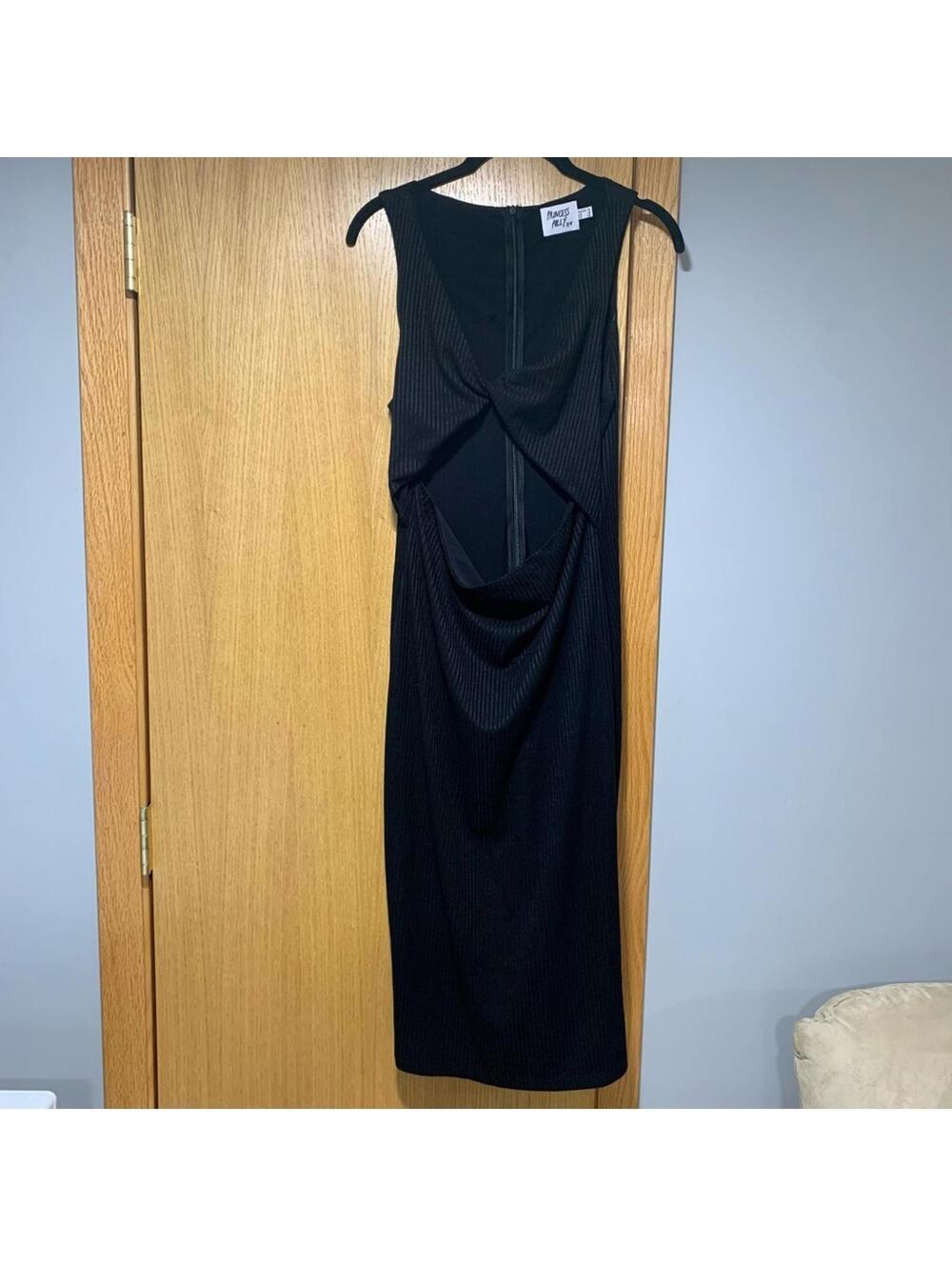 Princess Polly Black Midi Dress With a Cutout - Size 12